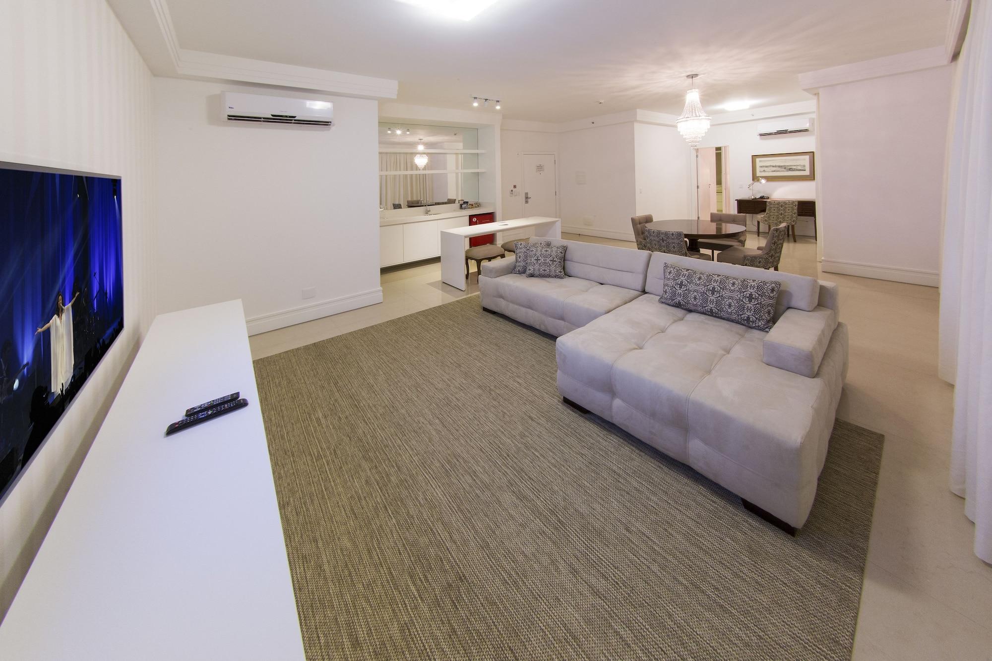 Hotel Mont Blanc Premium Ribeirão Preto Exteriér fotografie A living room in a condominium