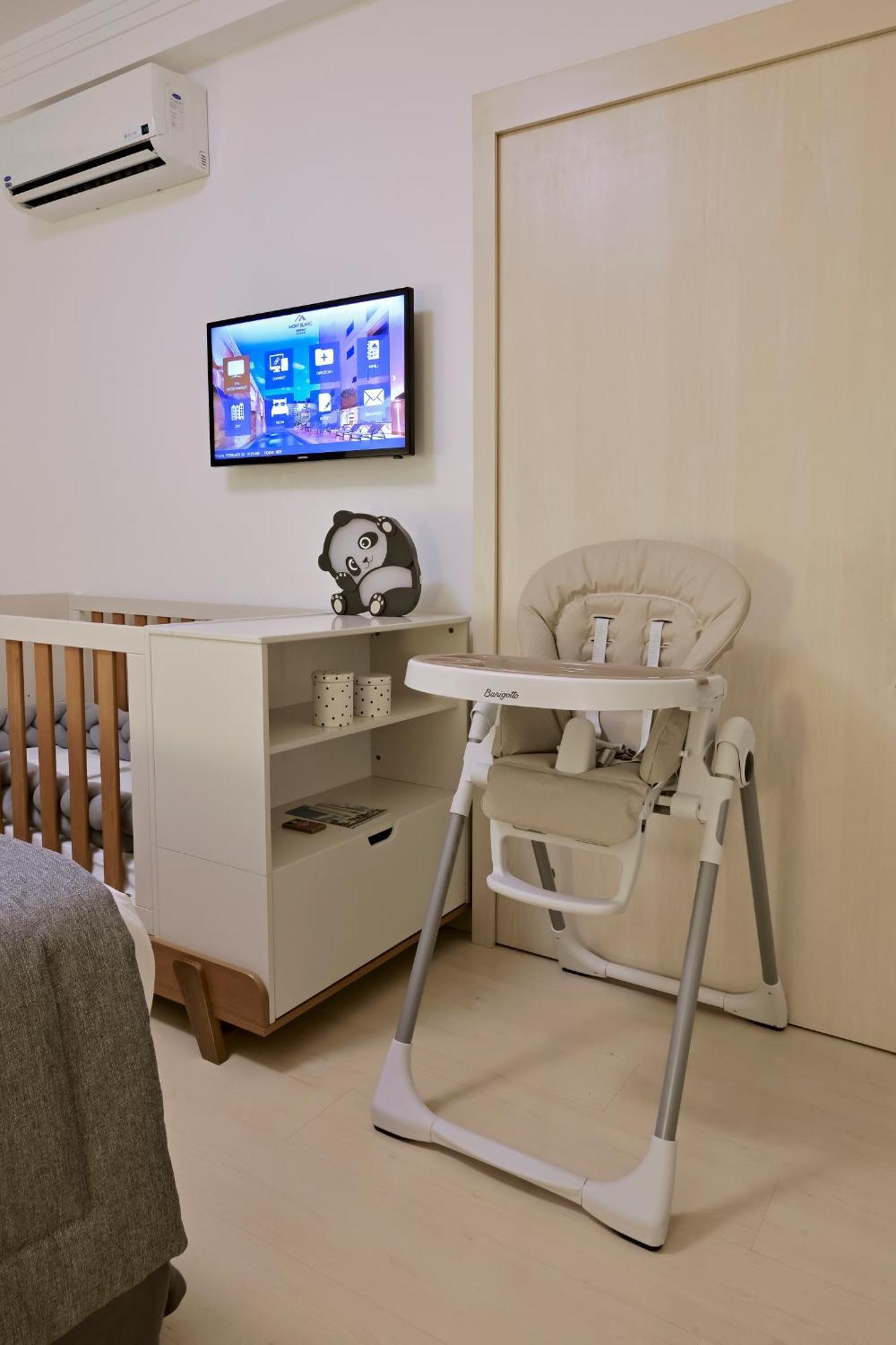 Hotel Mont Blanc Premium Ribeirão Preto Pokoj fotografie A high chair