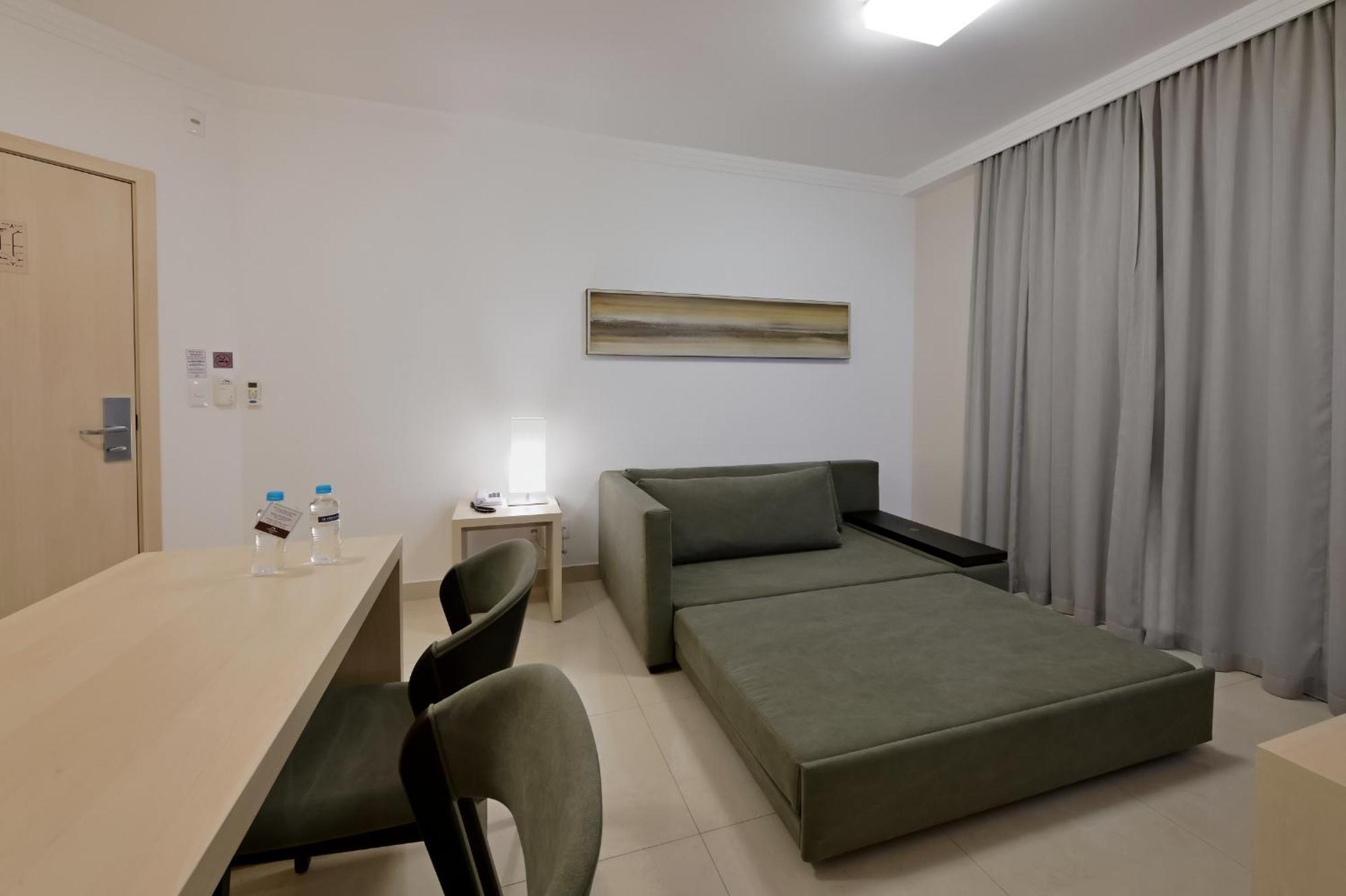 Hotel Mont Blanc Premium Ribeirão Preto Pokoj fotografie A sofa bed