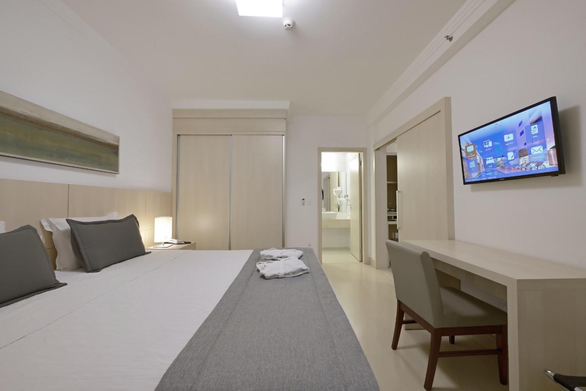 Hotel Mont Blanc Premium Ribeirão Preto Pokoj fotografie A room at the hotel