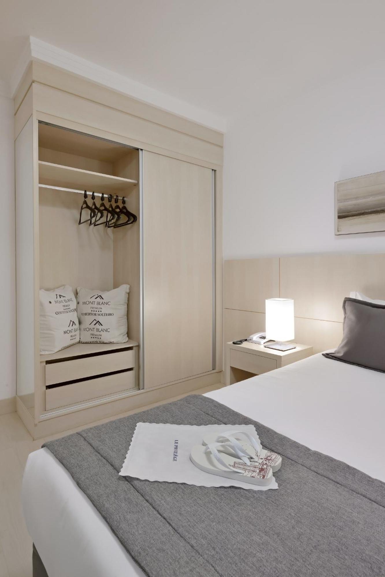 Hotel Mont Blanc Premium Ribeirão Preto Pokoj fotografie Sliding wardrobe