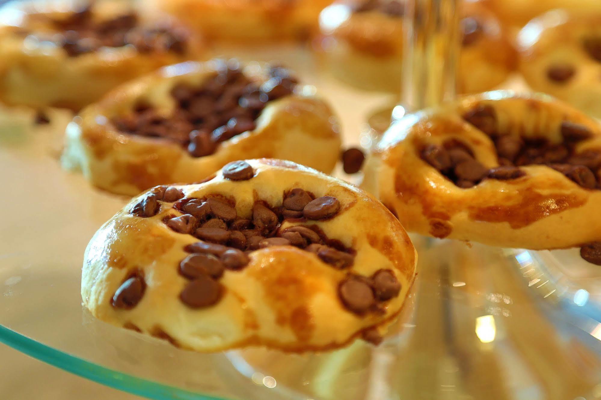 Hotel Mont Blanc Premium Ribeirão Preto Exteriér fotografie Chocolate chip scones